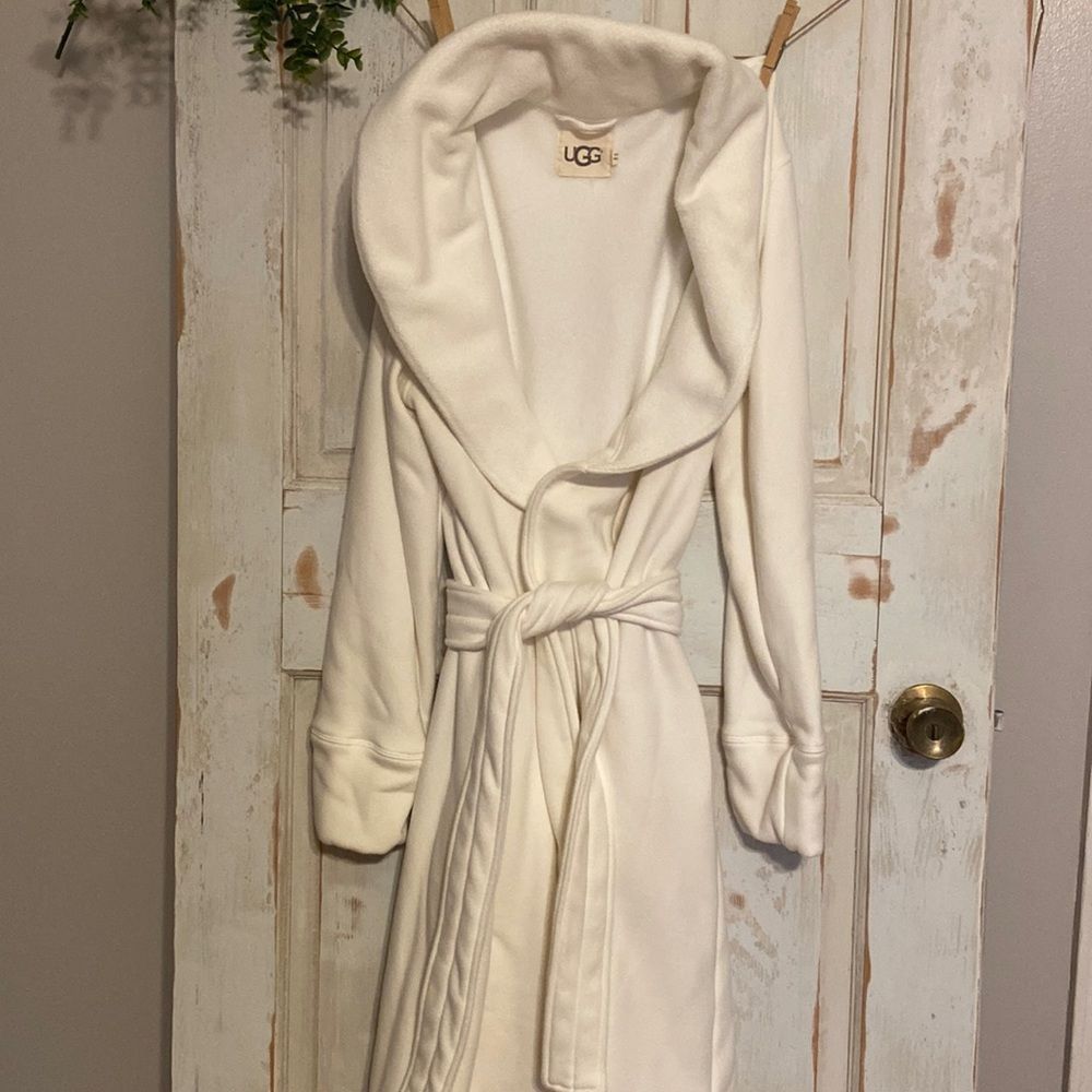 Uggwhite Robe